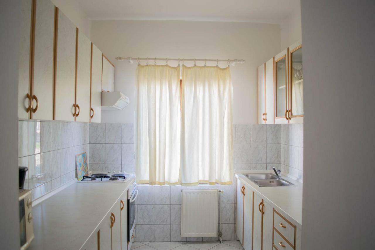 Luka Apartment *
